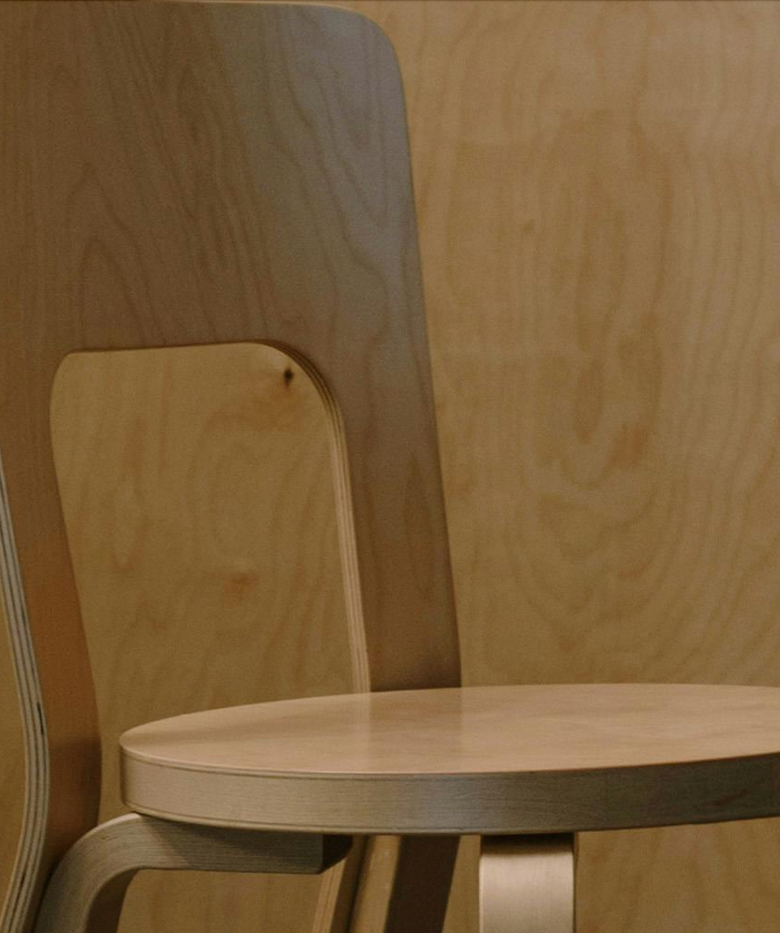 Maoo Chair - Image 3